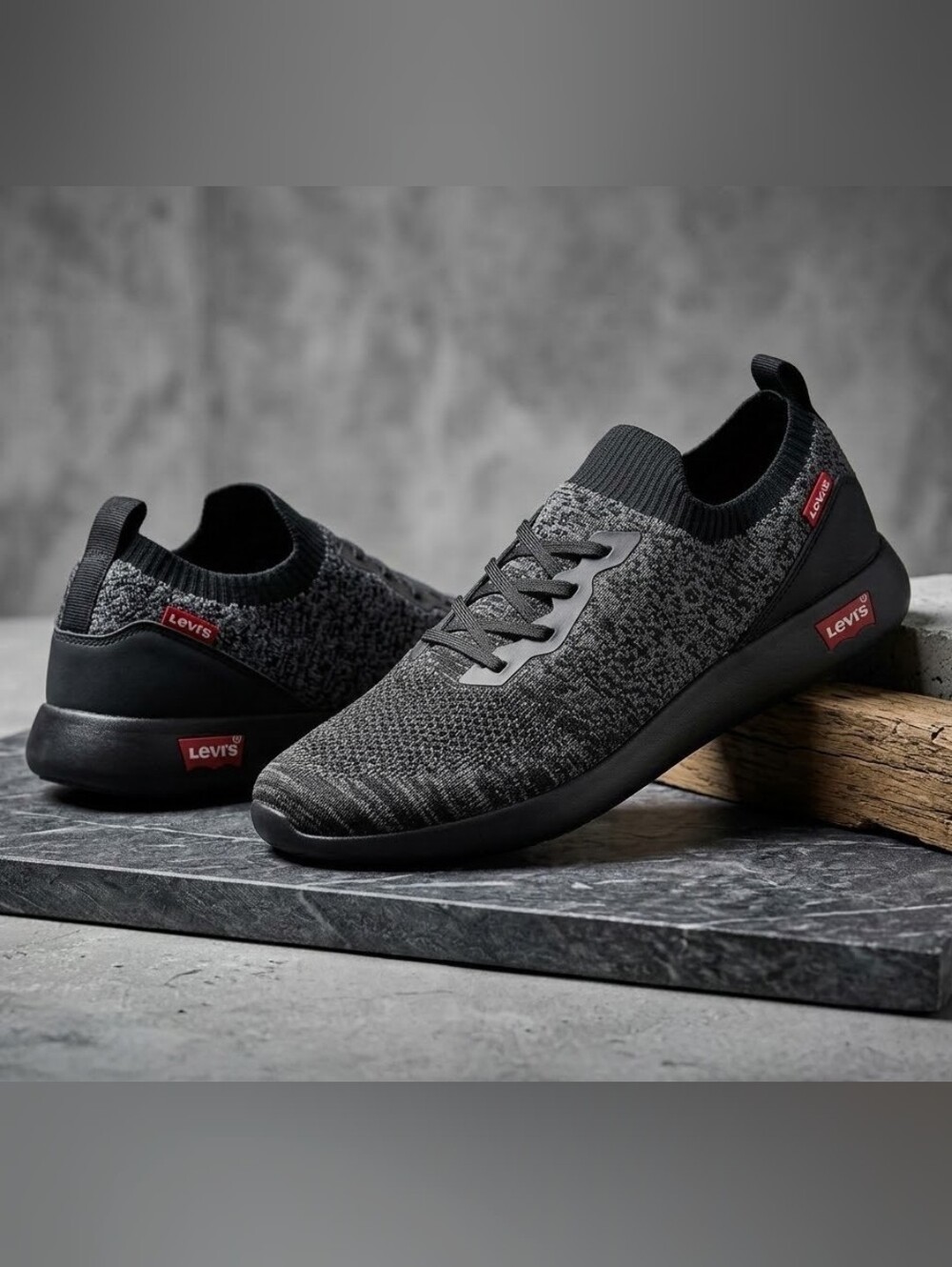 Levi's Men's Black Heather Knit Sneakers